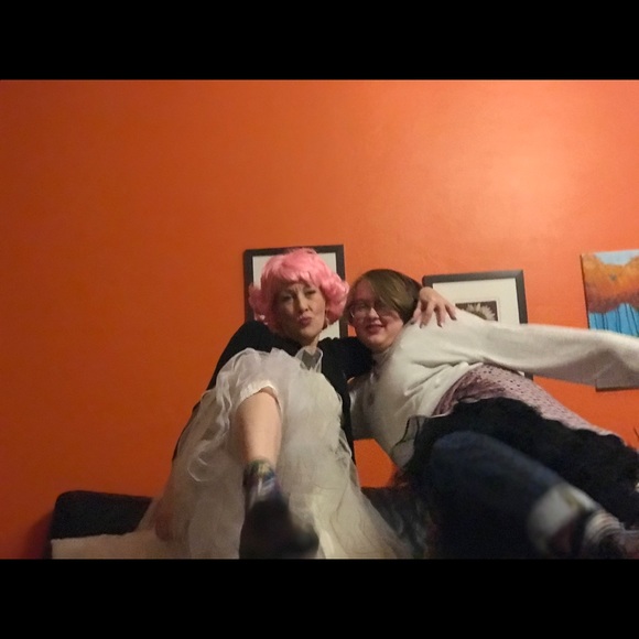 Meet your Posher, Annalisa - Picture 3 of 4